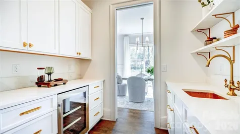 444 Hunter Lane Charlotte NC 28211