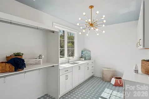 444 Hunter Lane Charlotte NC 28211