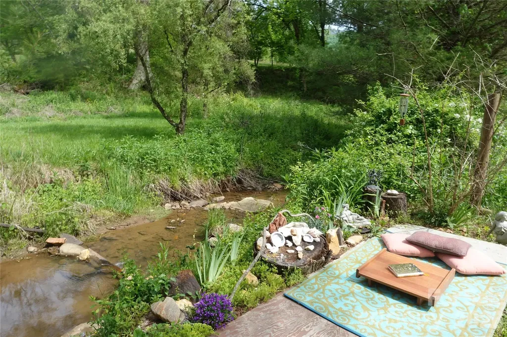 3 Taproot Trail Barnardsville NC 28709