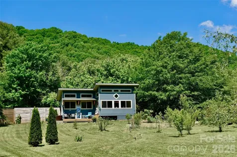 3 Taproot Trail Barnardsville NC 28709