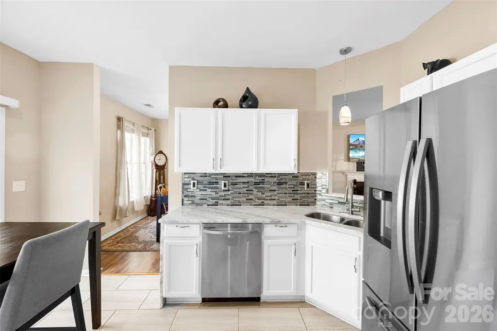 624 Cliffs Inn Circle Charlotte NC 28214