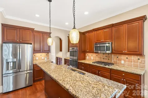 7945 Rolling Creek Court Charlotte NC 28270