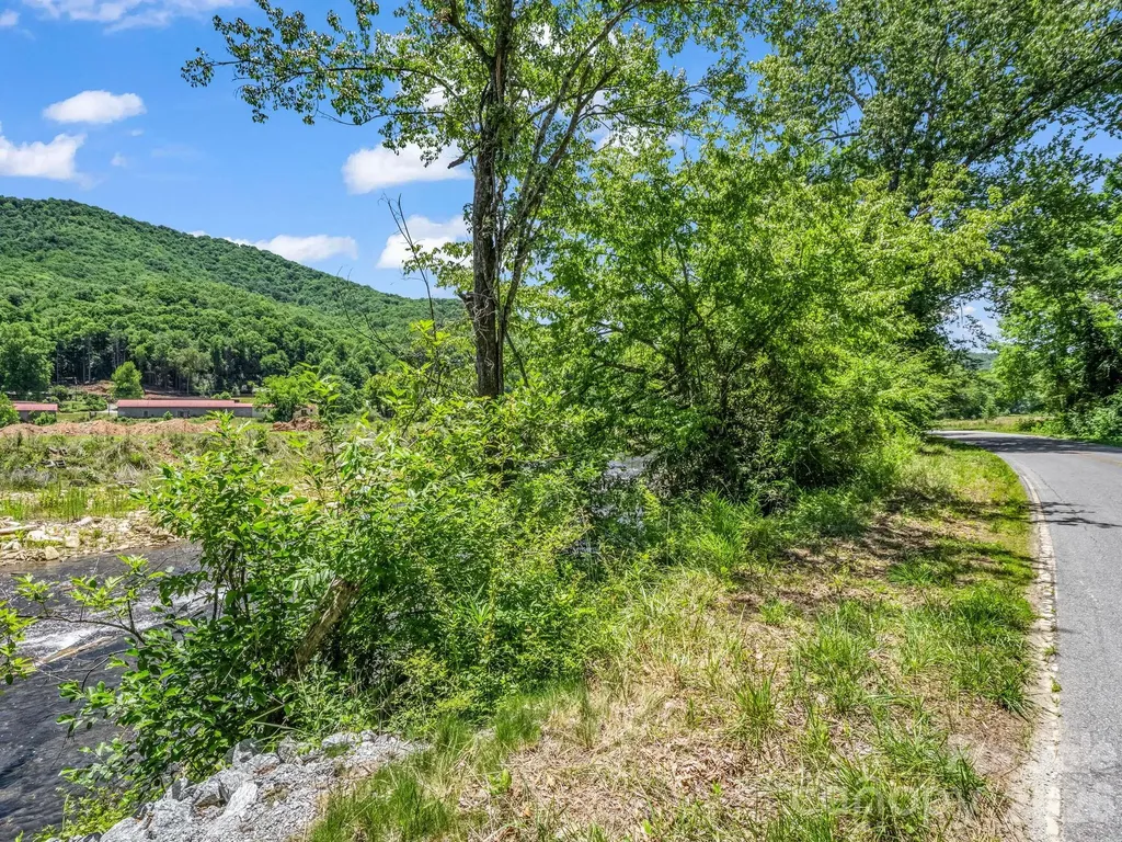 144 Old Homeplace Lane Mills River NC 28759