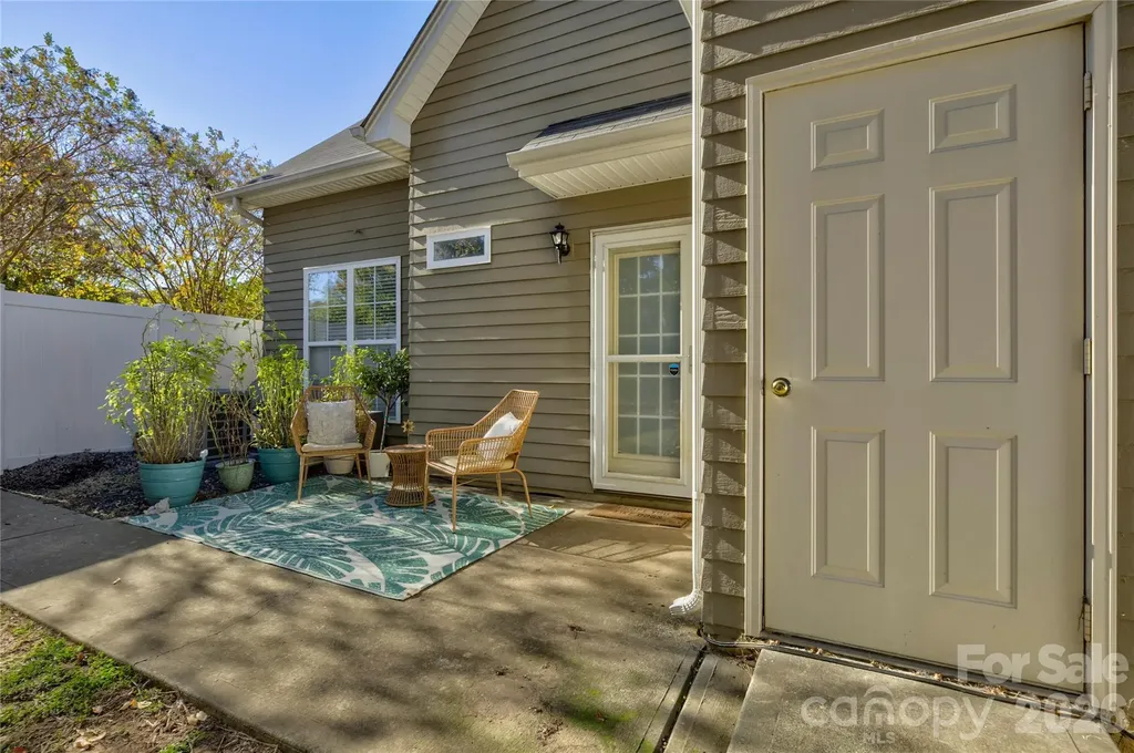 1804 Ethel Guest Lane Charlotte NC 28206