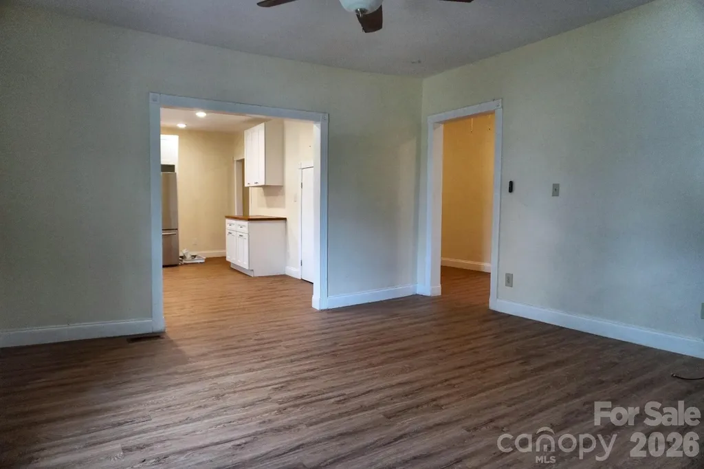415 E Georgia Avenue Bessemer City NC 28016