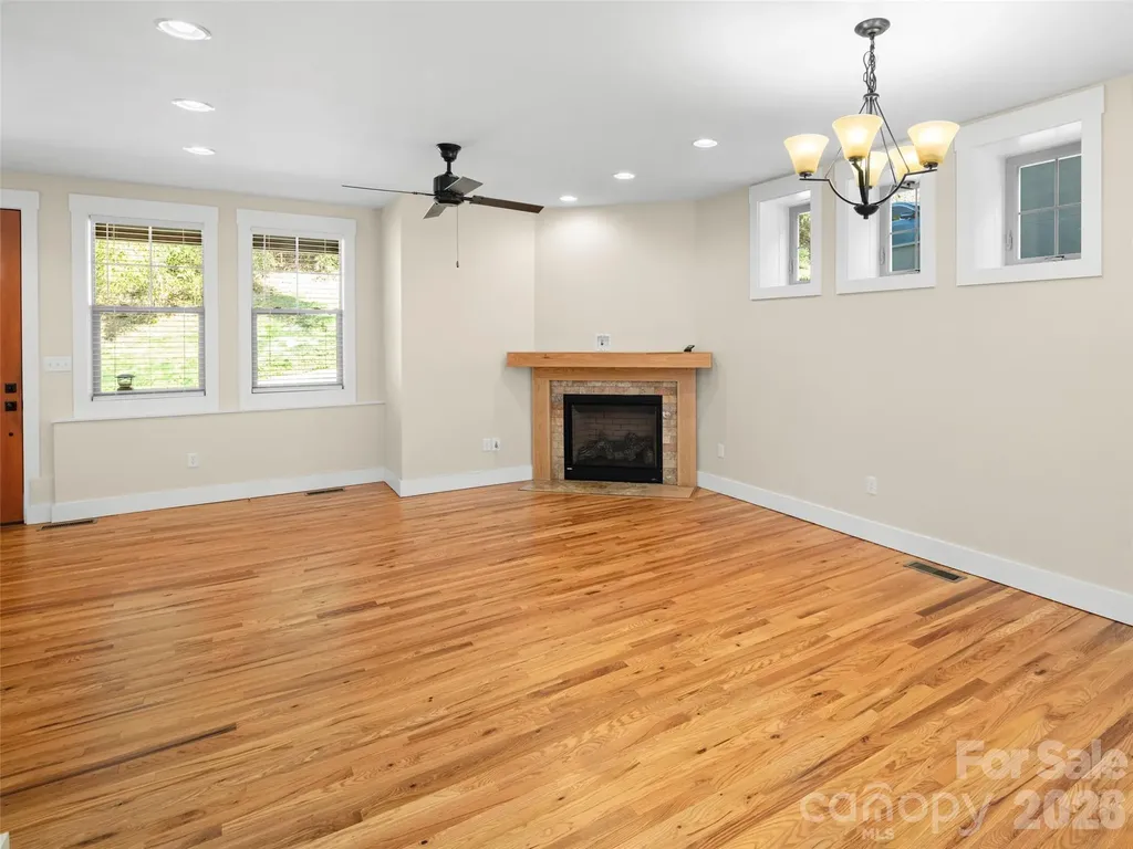 29 Shady Park Lane Asheville NC 28804