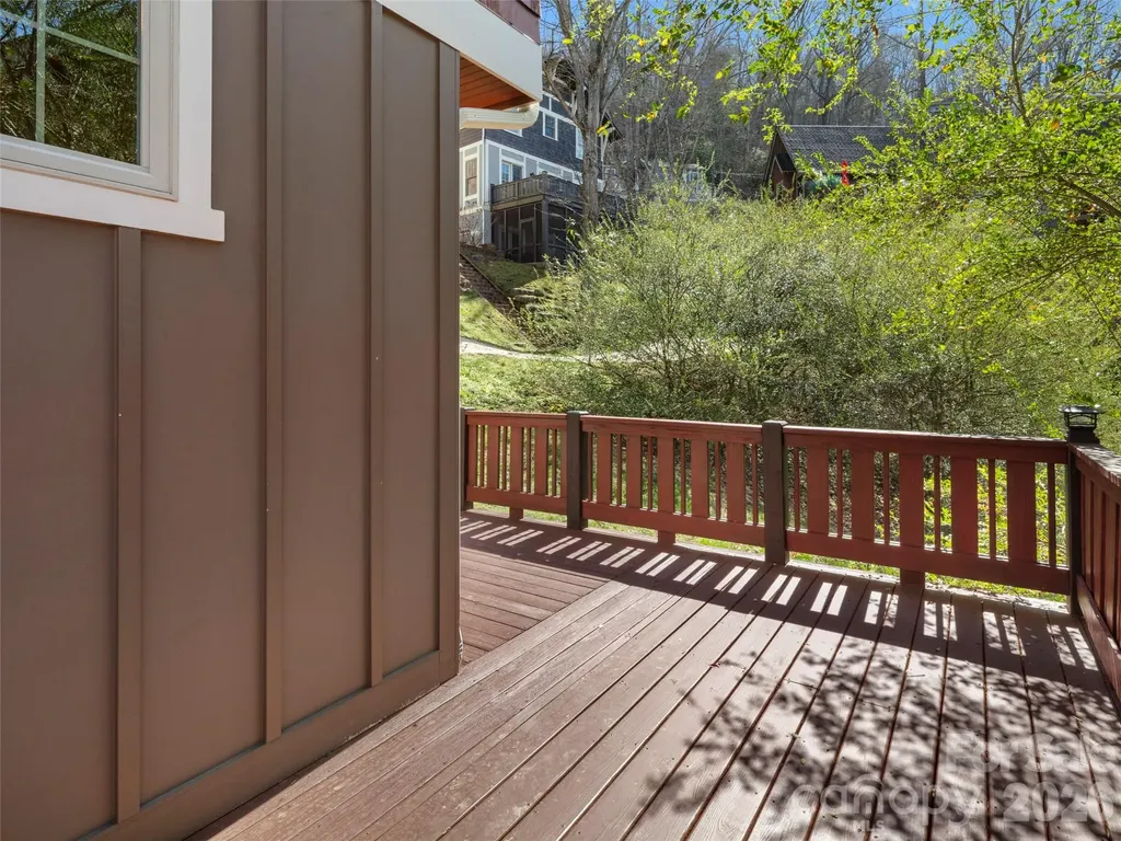 29 Shady Park Lane Asheville NC 28804