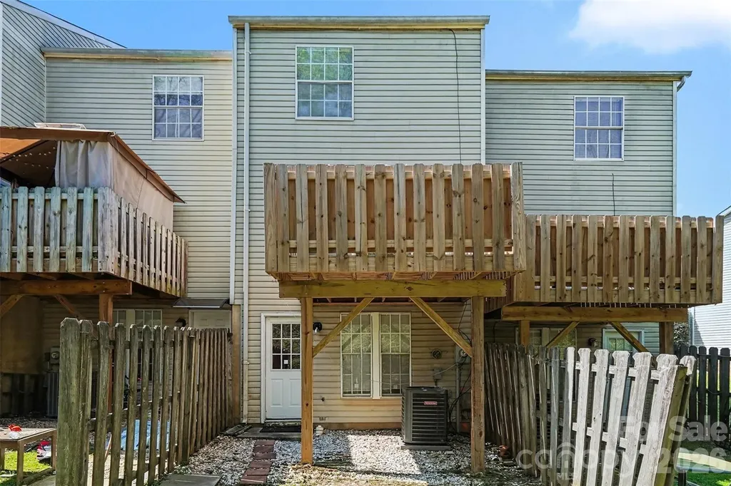 535 Lex Drive Charlotte NC 28262