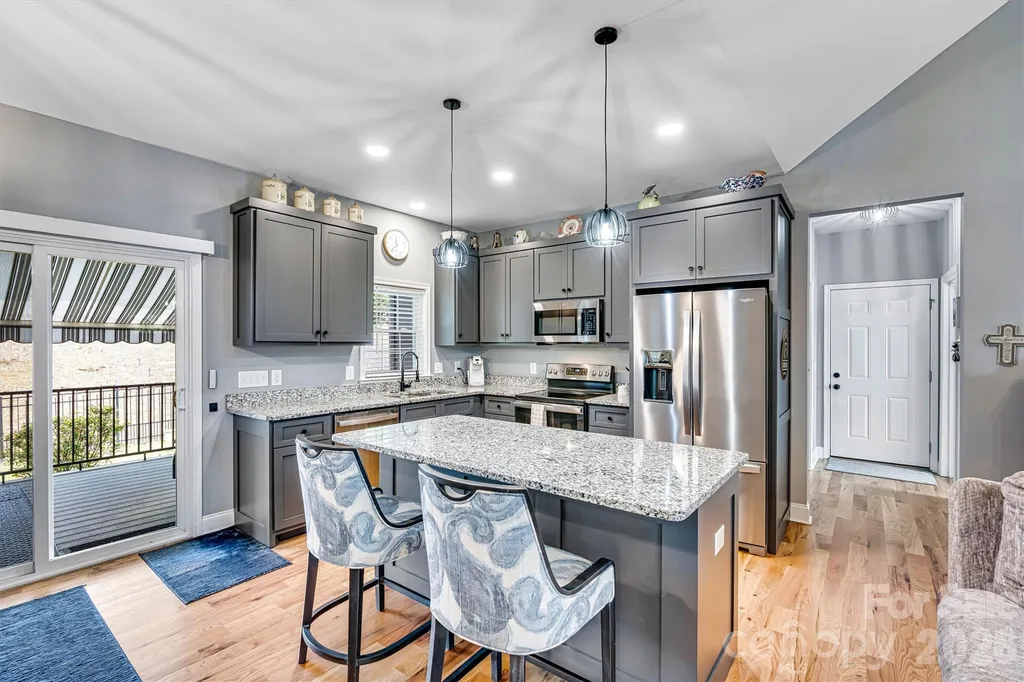 1181 Kensington Circle Newton NC 28658
