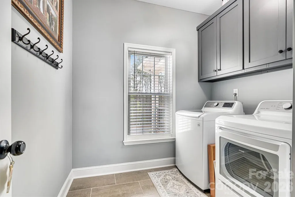1181 Kensington Circle Newton NC 28658