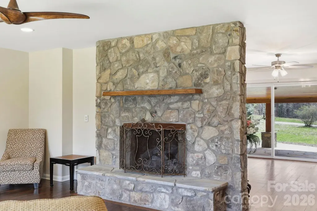 100 Ashton Lane Brevard NC 28712