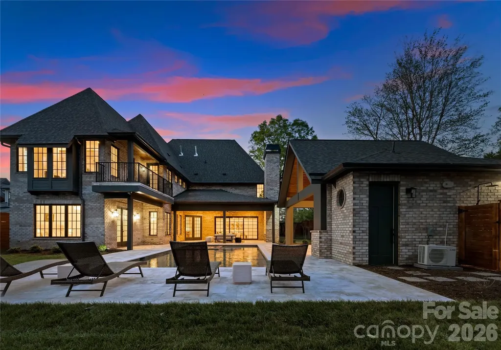 154 N Canterbury Road Charlotte NC 28211