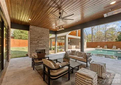 154 N Canterbury Road Charlotte NC 28211