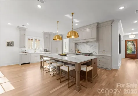 154 N Canterbury Road Charlotte NC 28211