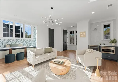 154 N Canterbury Road Charlotte NC 28211