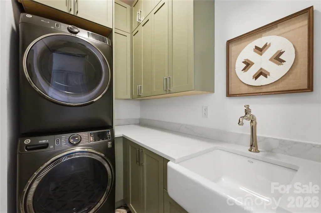 7005 Chateau Bordeaux Lane Charlotte NC 28270