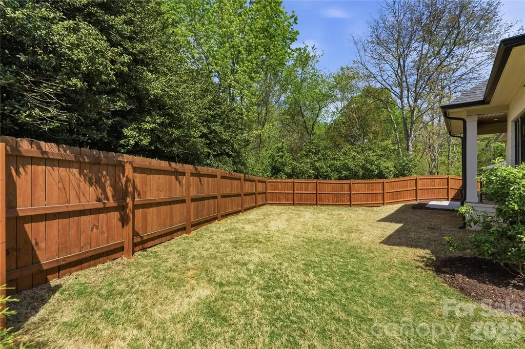 7005 Chateau Bordeaux Lane Charlotte NC 28270