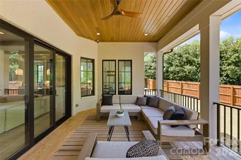 7005 Chateau Bordeaux Lane Charlotte NC 28270