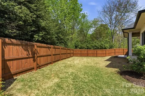 7005 Chateau Bordeaux Lane Charlotte NC 28270