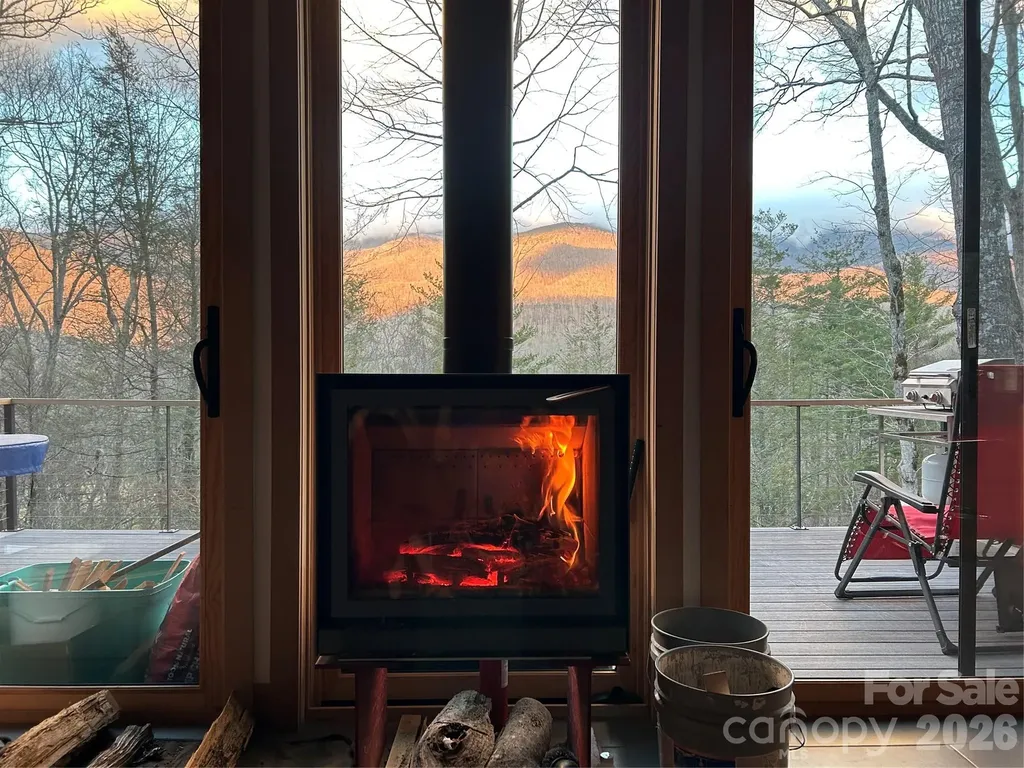 448 Mt. Mitchell Drive Burnsville NC 28714