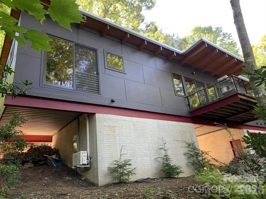 448 Mt. Mitchell Drive Burnsville NC 28714