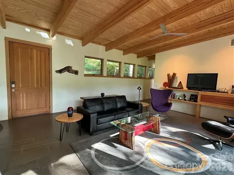 448 Mt. Mitchell Drive Burnsville NC 28714