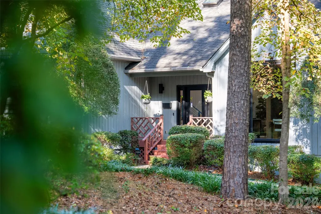 5123 Randolph Road Charlotte NC 28211