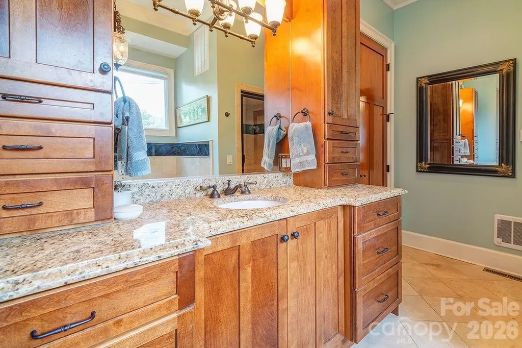 3 Gale Kelly Court Weaverville NC 28787