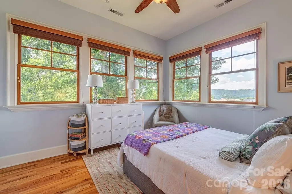 3 Gale Kelly Court Weaverville NC 28787