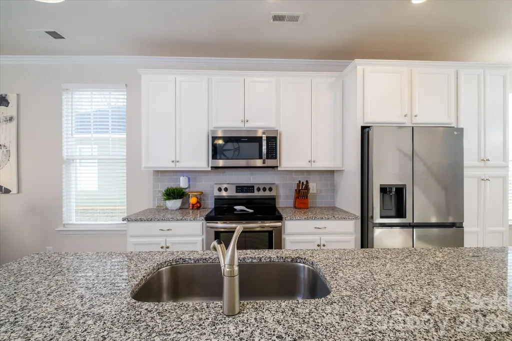 8156 Merryvale Lane Charlotte NC 28214