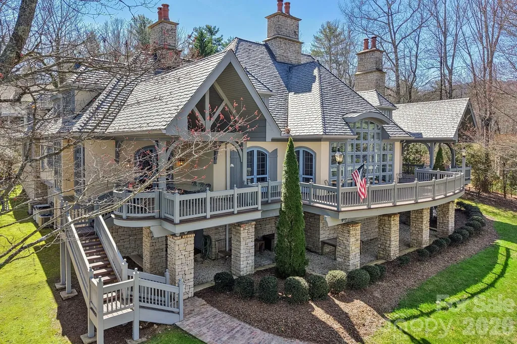 138 Indian Trace Lake Toxaway NC 28747