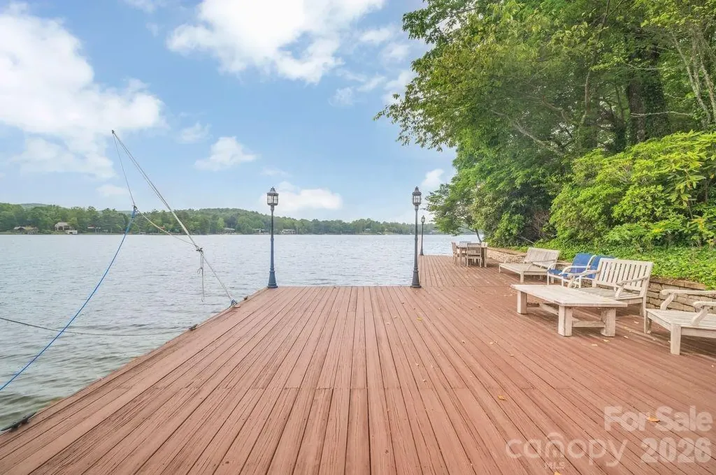 138 Indian Trace Lake Toxaway NC 28747