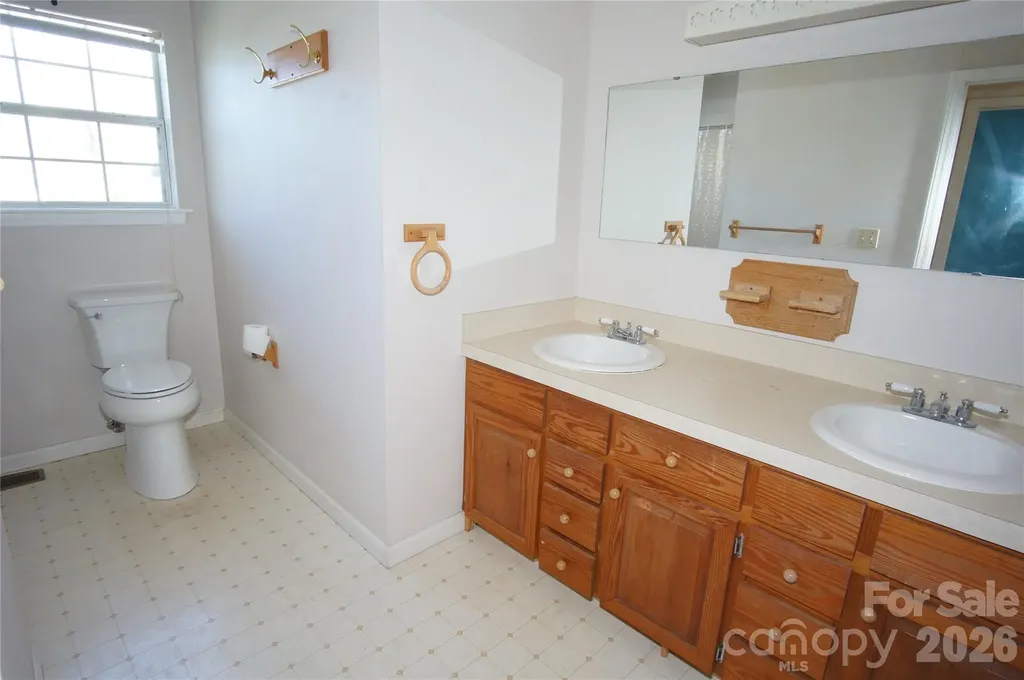 615 Hillcrest Street Charlotte NC 28206