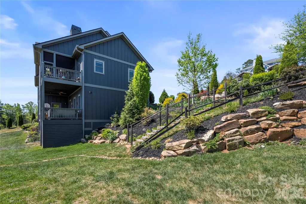 28 Gracie Lane Weaverville NC 28787