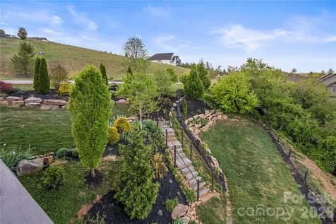 28 Gracie Lane Weaverville NC 28787