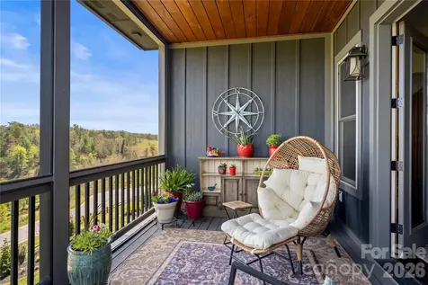 28 Gracie Lane Weaverville NC 28787