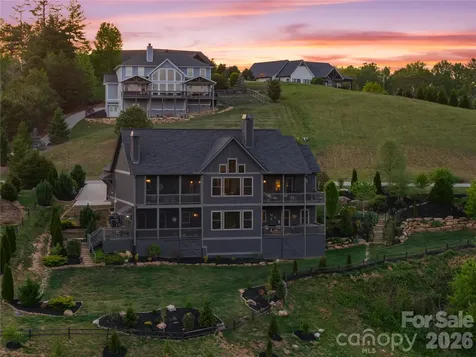 28 Gracie Lane Weaverville NC 28787