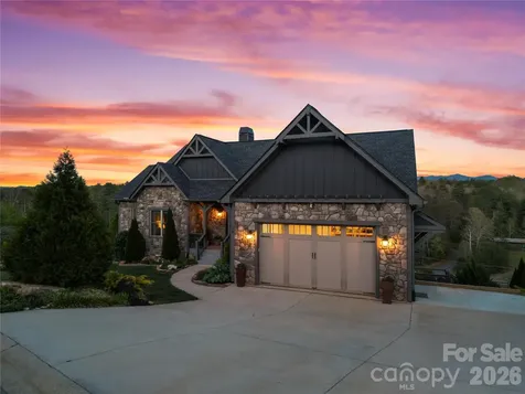 28 Gracie Lane Weaverville NC 28787