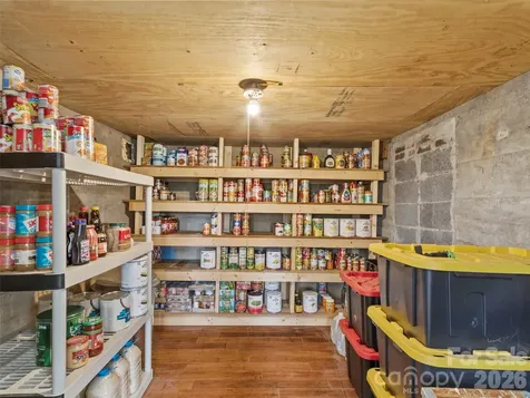 138 Robert Phillips Road Bakersville NC 28705