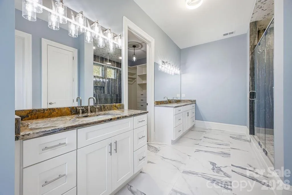 246 Northview Drive Hendersonville NC 28791
