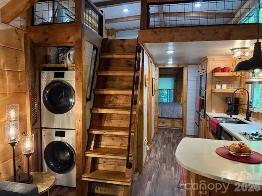 26 S Cumberland Drive Lake Toxaway NC 28747