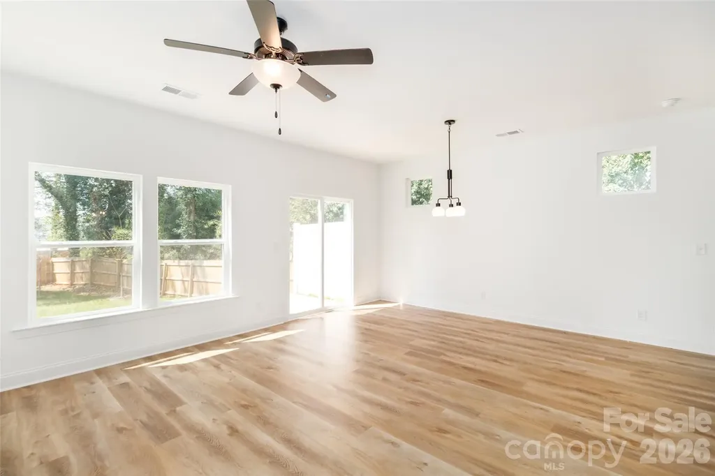2521 Elon Street Charlotte NC 28208