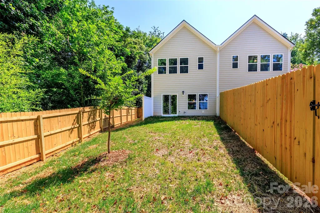 2521 Elon Street Charlotte NC 28208