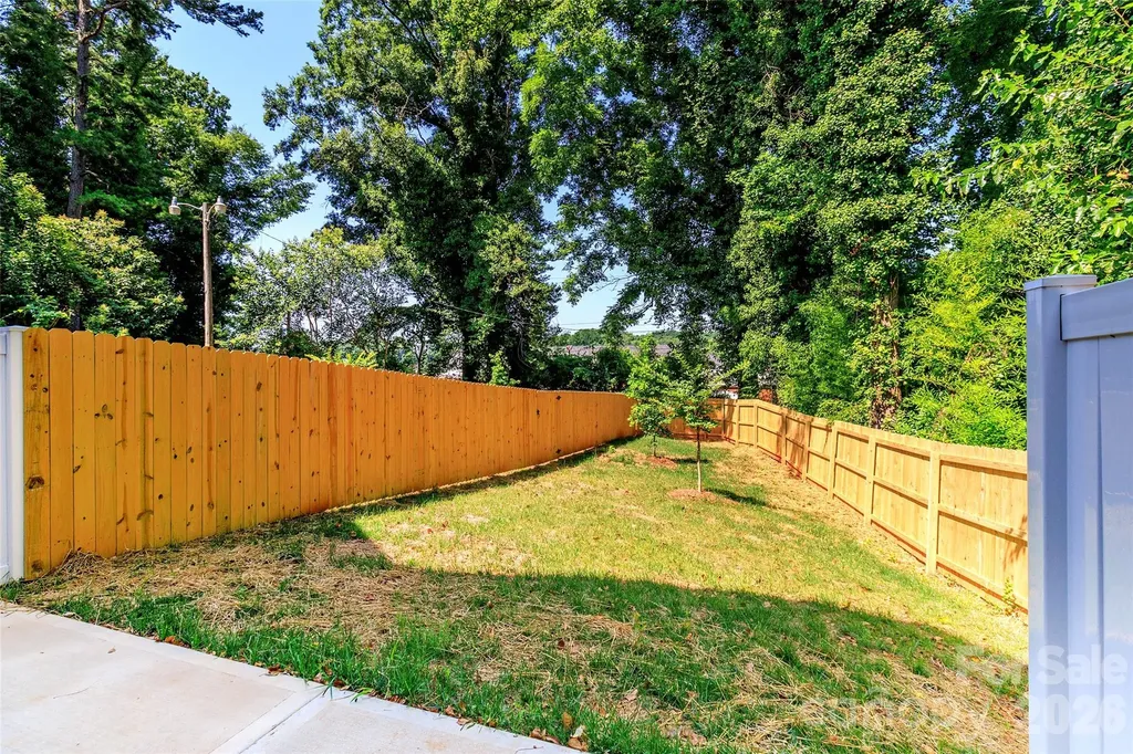 2521 Elon Street Charlotte NC 28208