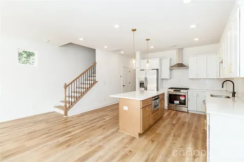 2521 Elon Street Charlotte NC 28208