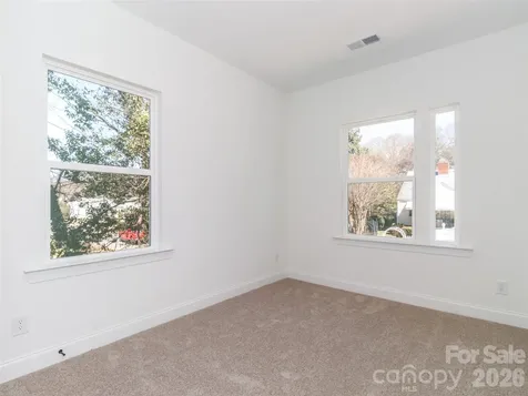 2521 Elon Street Charlotte NC 28208