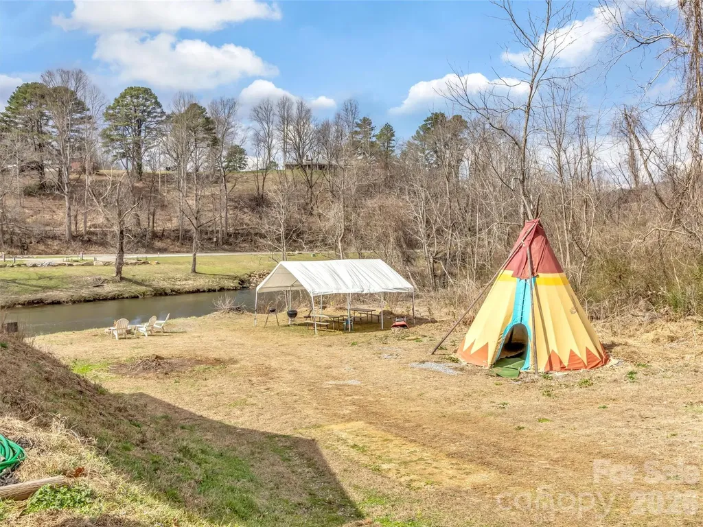 522 N River Road Sylva NC 28779