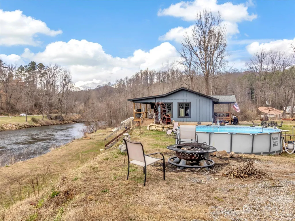 522 N River Road Sylva NC 28779