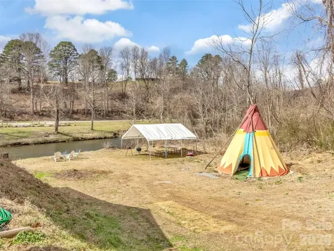 522 N River Road Sylva NC 28779