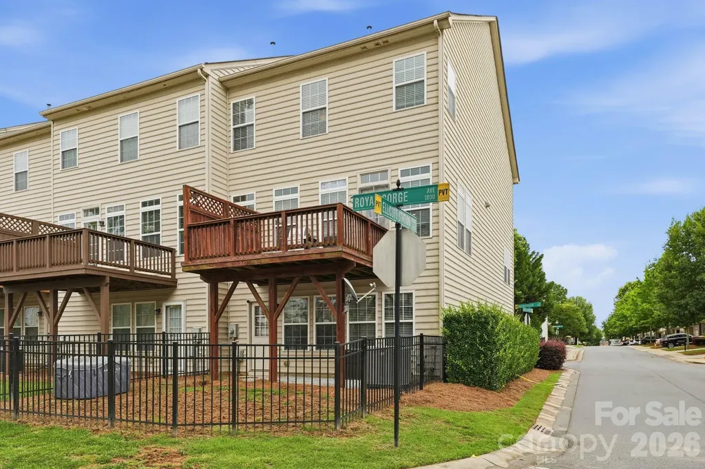 6226 Rockefeller Lane Charlotte NC 28210